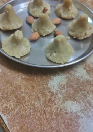 A picture of Home Milkmaid ladoo.