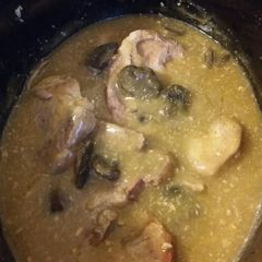 A picture of Slow Cooker Mushroom Ranch Pork Chops.