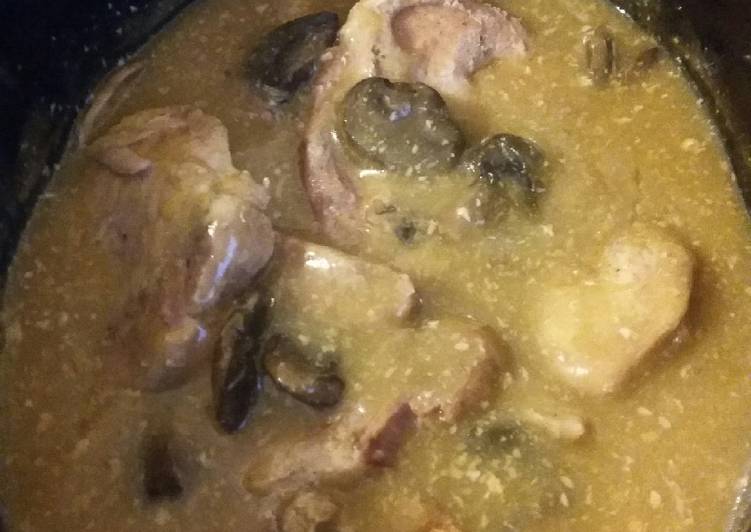 Slow Cooker Mushroom Ranch Pork Chops Slow Cooker Mushroom Ranch Pork Chops