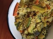 Una foto de cuscús vegano