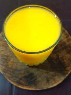 मैंगो शेक (Mango shake) रेसिपी मुख्य फोटो