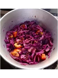 પર્પલ કોબીનું શાક (Purple Cabbage Shak Recipe In Gujarati) રેસીપી મુખ્ય ફોટો