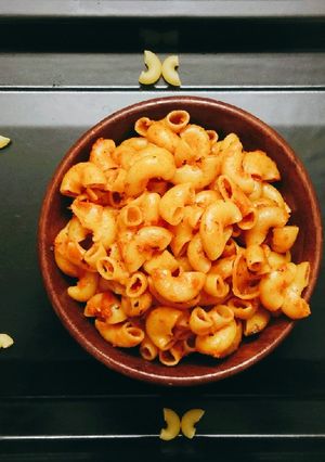 A picture of Tomato Macroni.
