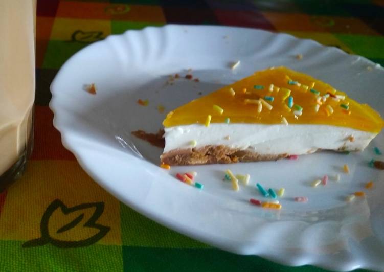 Tarta de queso con mermelada de melocotón
