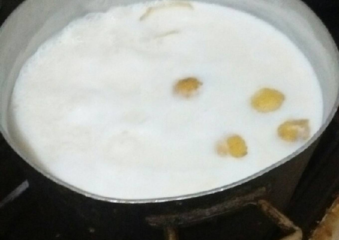 Arroz con leche, con cascarillas limón, esencia vainilla