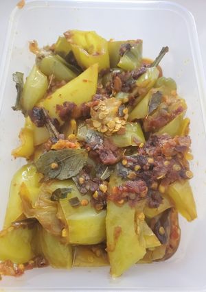 A picture of Mummy's Capsicum Curry.