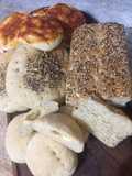 Pizzetas, pan de molde y otros con levadura levex con masa madre