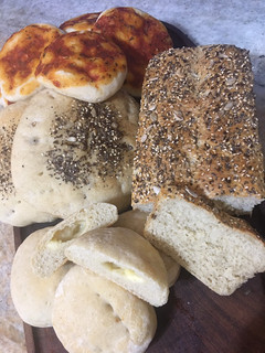 Una foto de Pizzetas, pan de molde y otros con levadura levex con masa madre