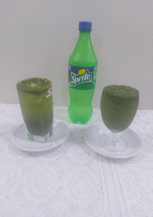 A picture of Mint lemonade mojito.