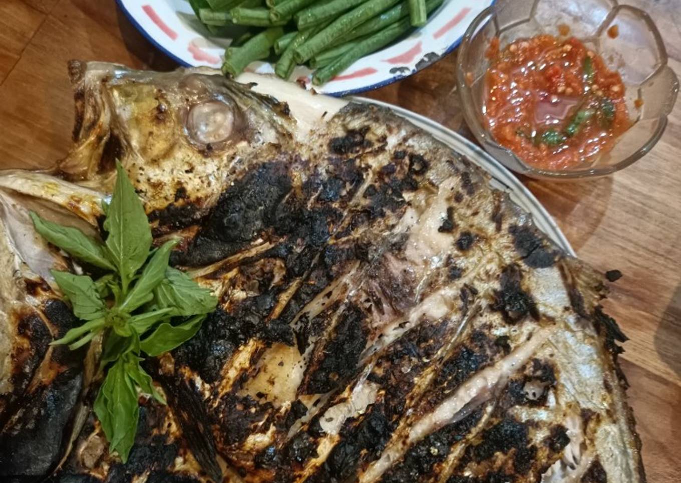 Ikan bakar sambal tomat mentah