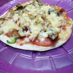 A picture of Small piza #valentinedish.