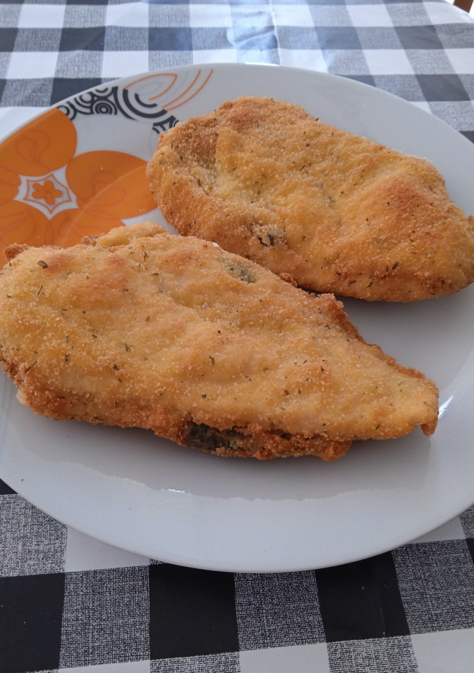 Una foto de Pechugas rellenas de jamón, pimiento y roquefort