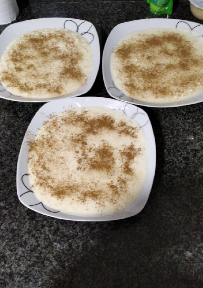Una foto de Arroz con leche en olla gmG