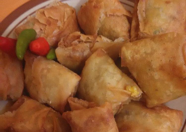 Martabak telor rendang