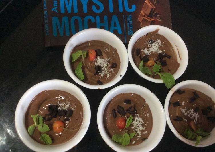 Step-by-Step Guide to Make Quick Eggless Chocolate mousse