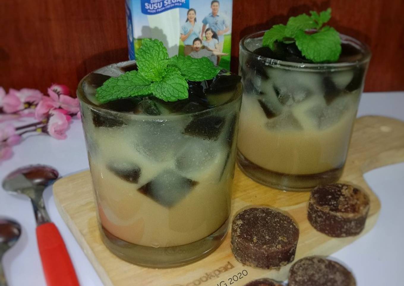 Es cincau gula merah
