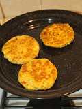 Salmón and tofu pattie