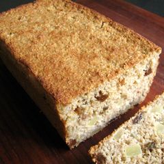 A picture of 100% Oats Bread with Apple & Sultana Raisins.