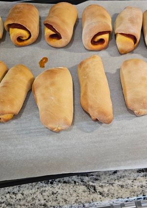 A picture of WV Pepperoni Rolls.