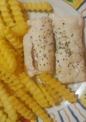 Una foto de Corazones de merluza con patatas