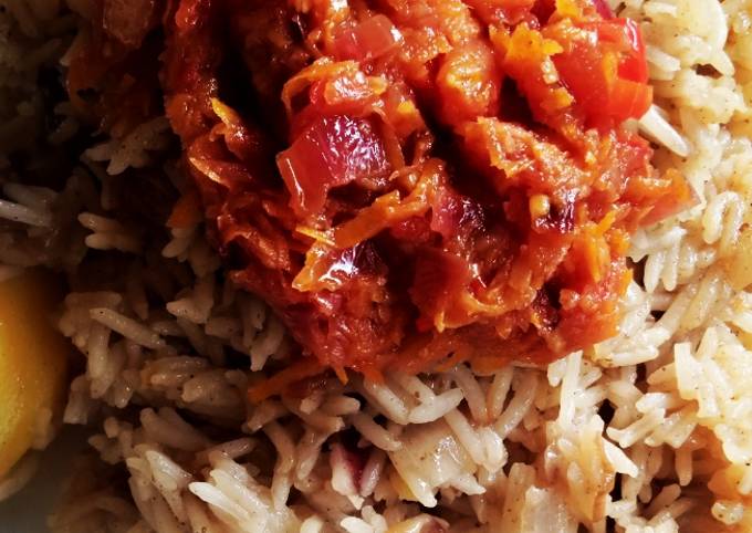 Recipe of Delicious Pilau with pilipili wa kukaanga