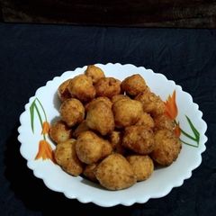 A picture of Urad Dal Vada.