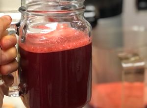 Hình của món Nước ép cần tây, cà rốt và củ dền.