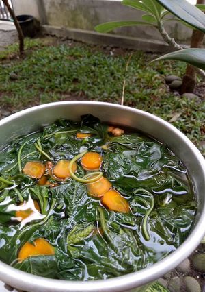 Foto resep Sayur Bening Bayam bumbu iris