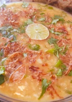 A picture of Mash ki Daal.