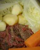 Corned Beef (Bò hầm ngũ vị và bắp cải)