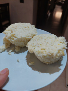 Una foto de Magdalenas de limón keto