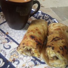 A picture of Paratha Anda Roll.