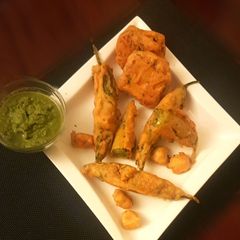 A picture of Stuffed Mirchi Pakoda.