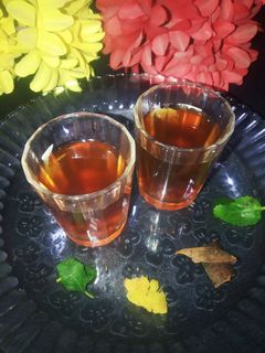 आर्यूवेदिक तुलसी और सौंप की चाय रेसिपी मुख्य फोटो