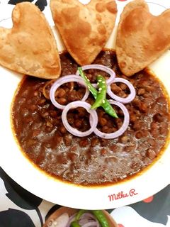 चना मसाला (Chana Masala recipe in Hindi) रेसिपी मुख्य फोटो