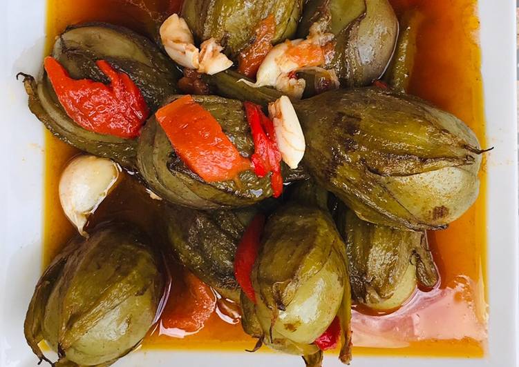 Berenjenas de almagro aliñadas