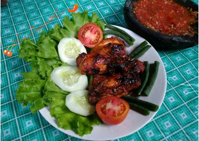 Cara Gampang Menyiapkan Ayam Panggang Bumbu Rujak Anti Gagal