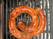 Una foto de chorizo a la brasa