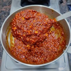 A picture of Schezwan Sauce 📌.