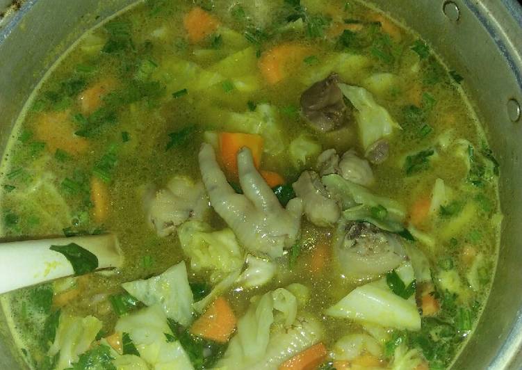 Sop ceker + hati ayam