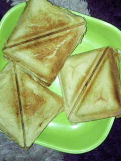 A picture of Tosted bread.