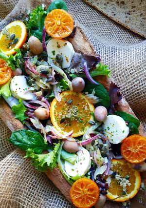 Una foto de Ensalada con cítricos