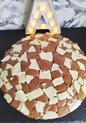 Une photo de Gâteau au yaourt et mosaïque de Kinder