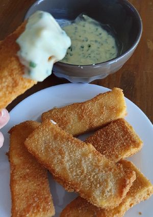 Una foto de Bastones de polenta fritos