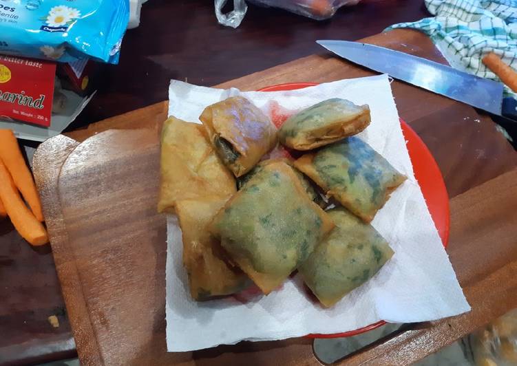 Langkah meracik Martabak bayam, Enak