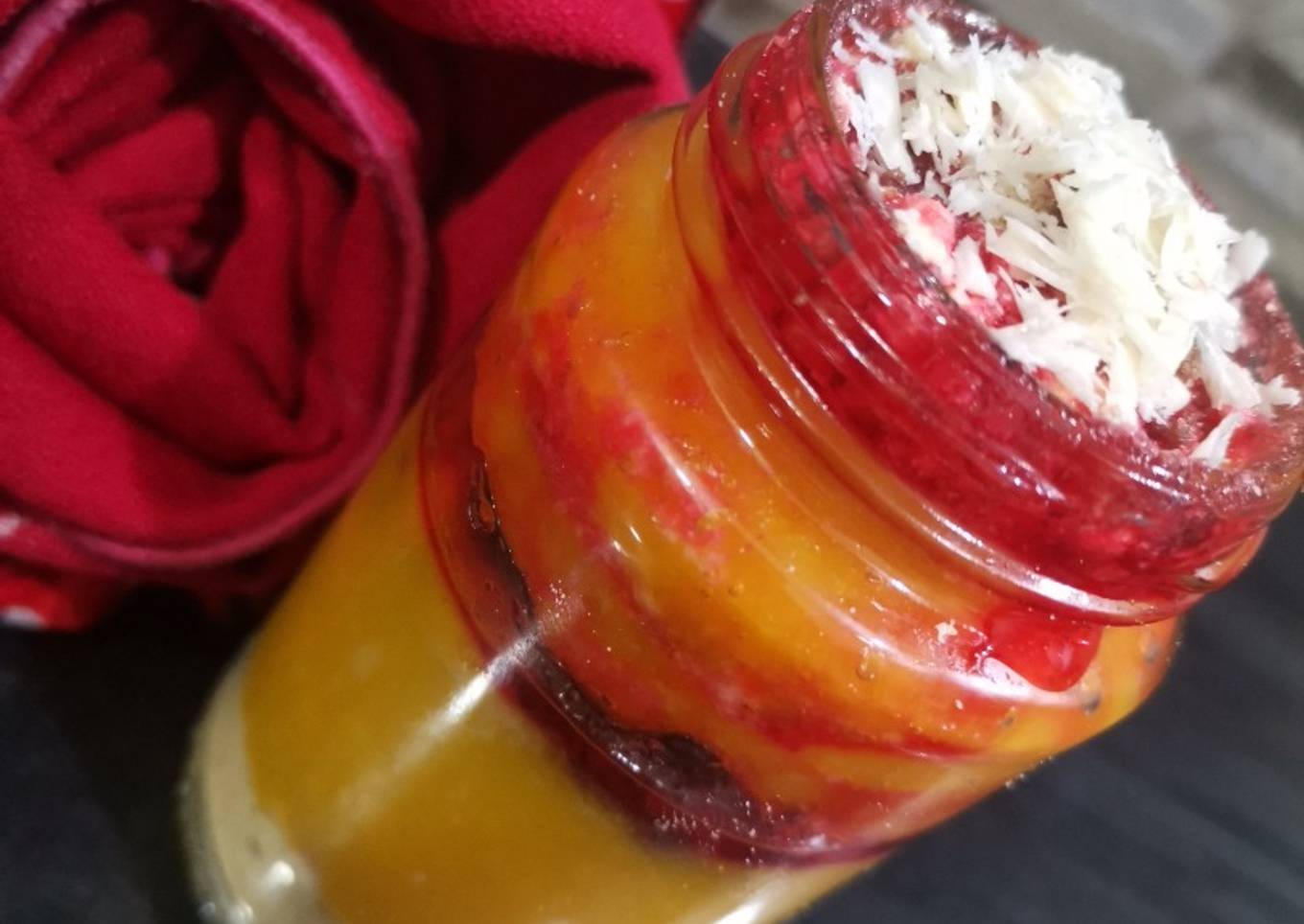 Mango and biscuit dessert