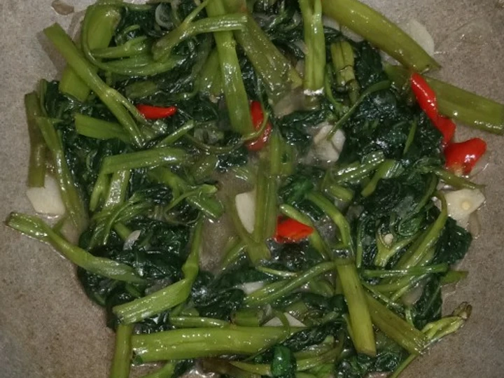 Langkah Gampang Menyiapkan Resep Cah kangkung saos tiram yang Lezat Sekali Anti Ribet, Sempurna
