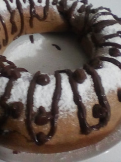 Una foto de Rosca de Reyes de chocolate con harina integral
