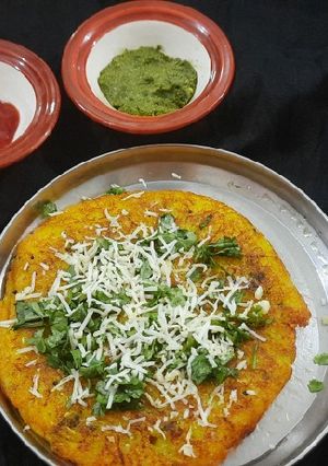 રવા નો હાંડવો (Rava Handvo Recipe In Gujarati) રેસીપી મુખ્ય ફોટો