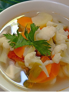 Foto resep Sop Kembang Kol Kentang Wortel